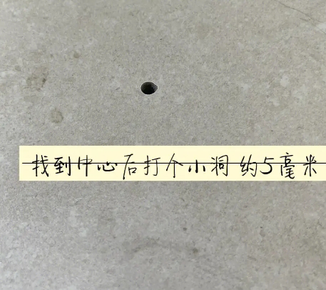 虎林瓷砖空鼓维修公司专业解答在瓷砖铺贴过程中，如果砂料搅拌不均匀，将会带来以下问题
